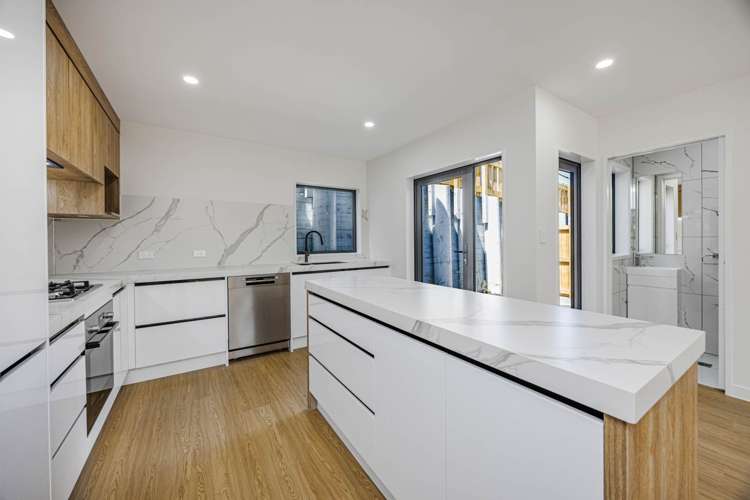 5 Subritzky Avenue Mt Roskill_34