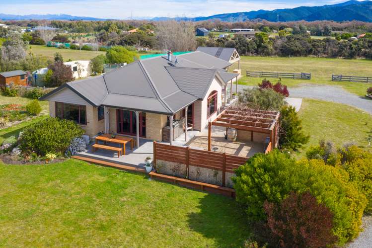 28 Edgewater Place Rarangi_20