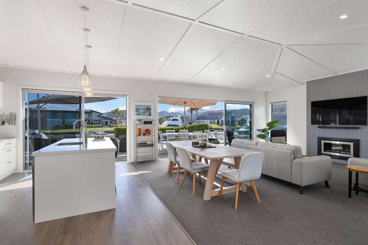 105 Motu Hei Pauanui_12