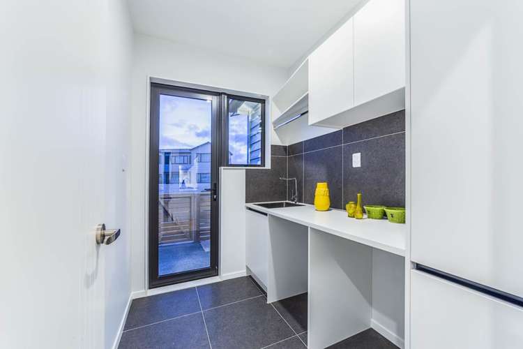 2 Mantis Lane Hobsonville_17