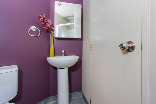 11A/8 Scotia Place City Centre_4