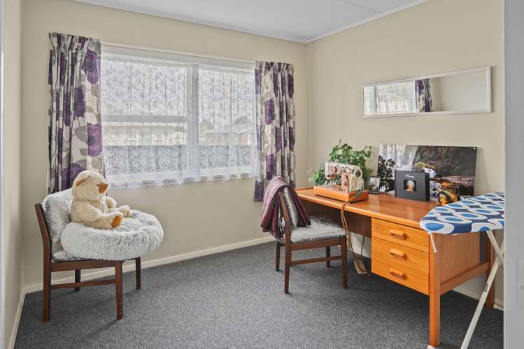 33 Kipling Crescent Stoke_12