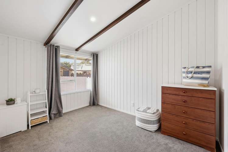 6 Vela Place Clarks Beach_28