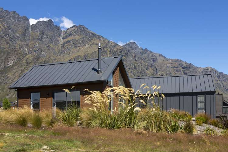 7 Falconer Rise Jacks Point_9