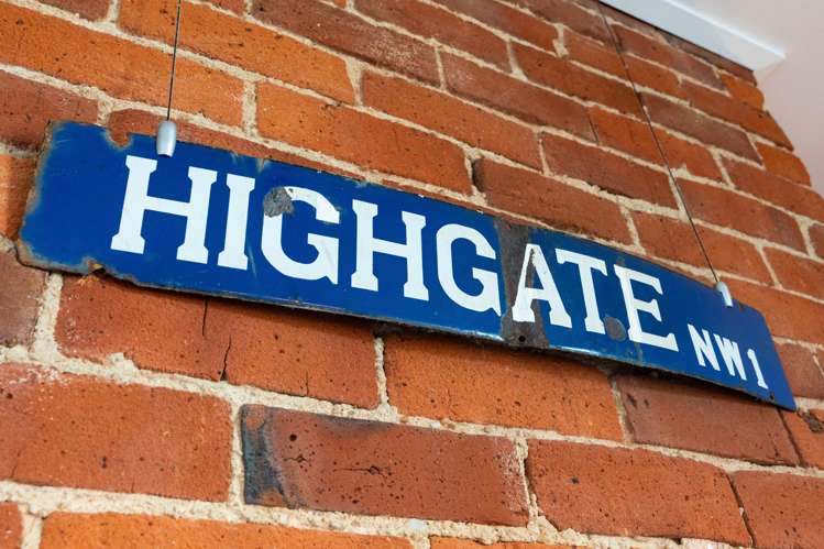 330 and 330A Highgate Roslyn_28