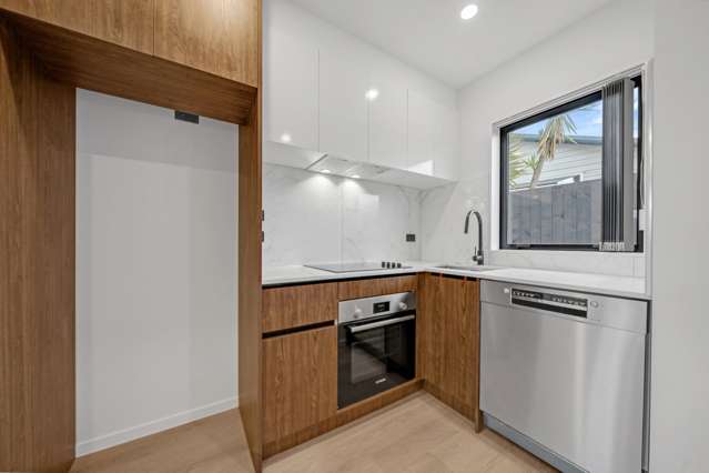 6/72 Tiraumea Drive Pakuranga_3