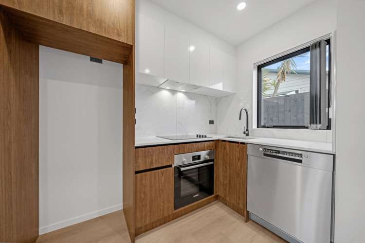 6/72 Tiraumea Drive Pakuranga_3