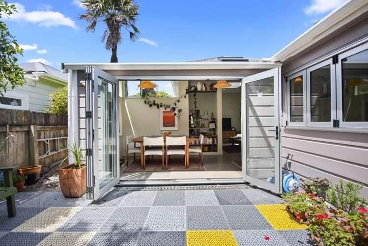 107 Mein Street Newtown_1