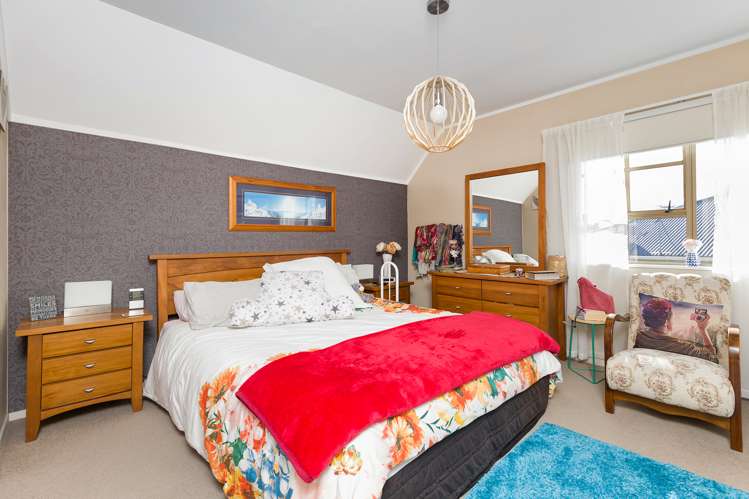 310 High Street South Carterton_13