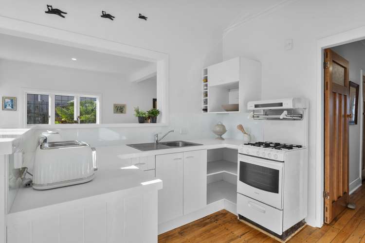 2 Seabreeze Road Devonport_9