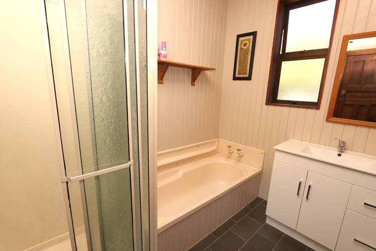 111 Belt Road Allenton_15