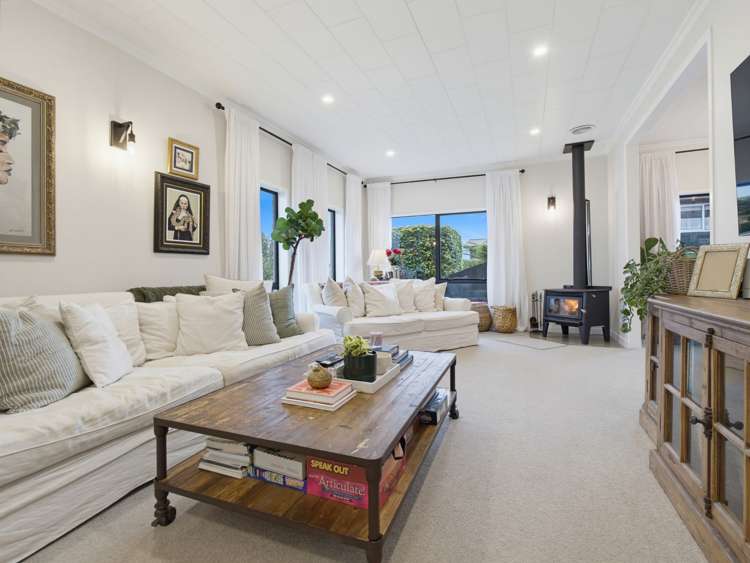 15 Carter Drive Pomare_3