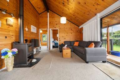 8 Clark And Denize Road_3