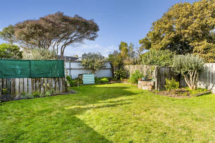 19 Mazengarb Road Paraparaumu Beach_17