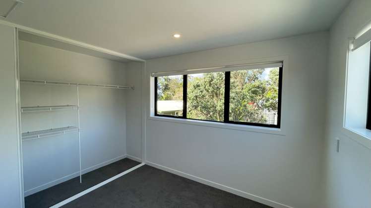 11 Whanui Place Māngere Bridge_13