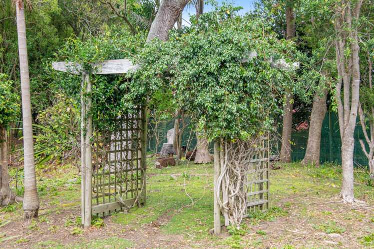 1688 South Head Road Helensville_54