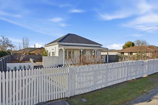 Timeless Villa Charm, Beautifully Renovated