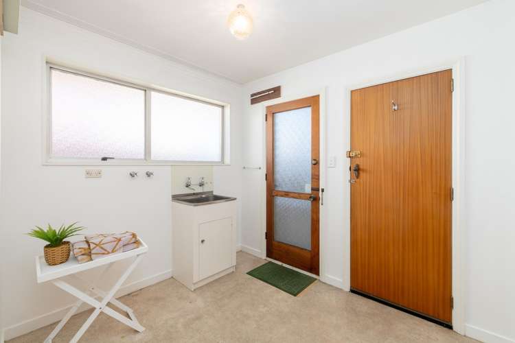 141a Hills Road Edgeware_10