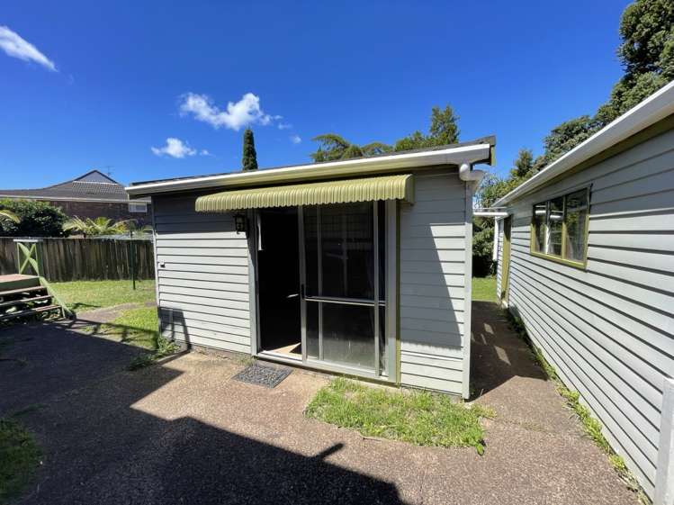 11 Pipitea Place Massey_12