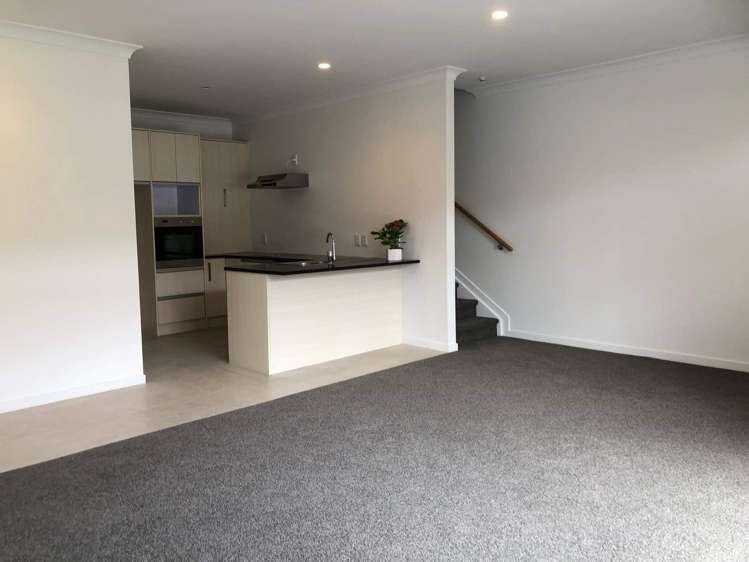 4/44 Carlos Drive Flat Bush_3