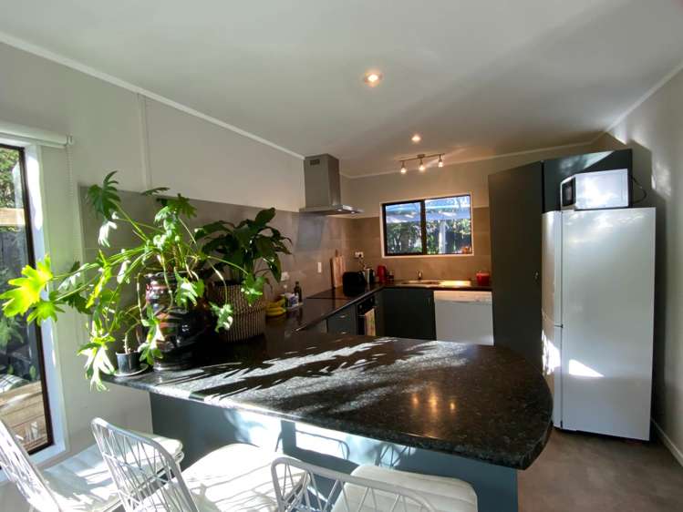 8 Springtime Crescent Stanmore Bay_5