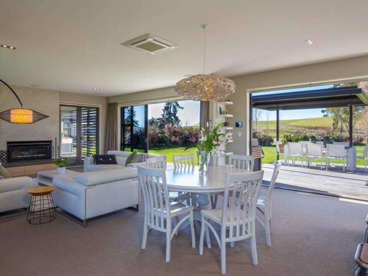 4 Bradleigh Park Fairhall_14