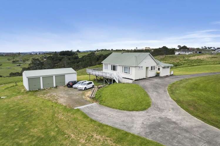 733B Ridge Road Riverhead_14