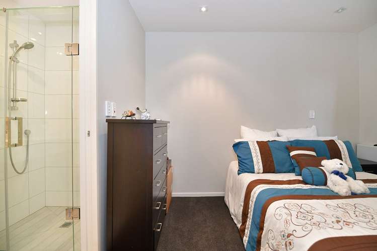 205/252 Centreway Road Orewa_15