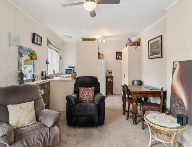 8b Ruihi Street Victoria_3