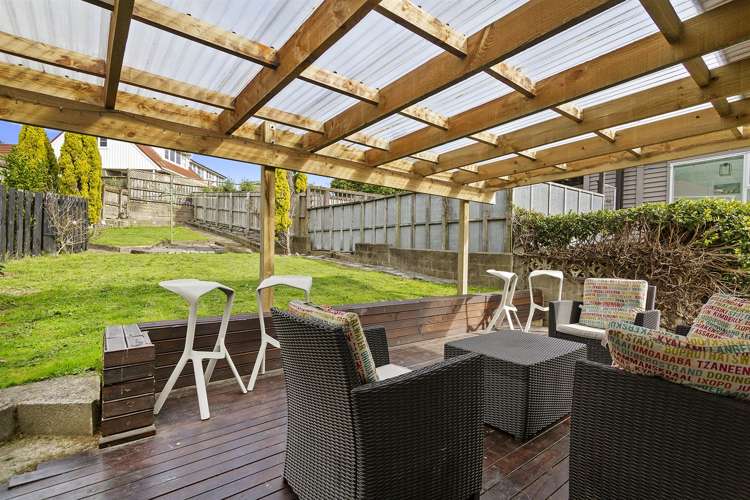 32 Collins Avenue Tawa_15