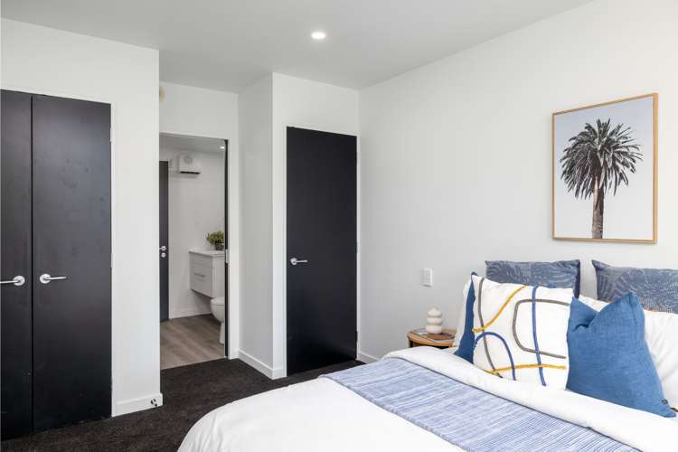 2/272 Marine Parade New Brighton_6