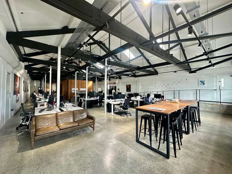 317-319 New North Road_0