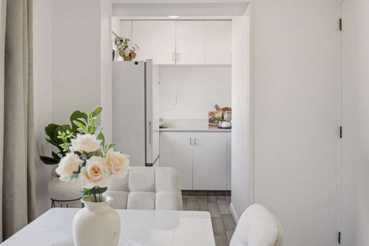 1/19 Grove Road Addington_9