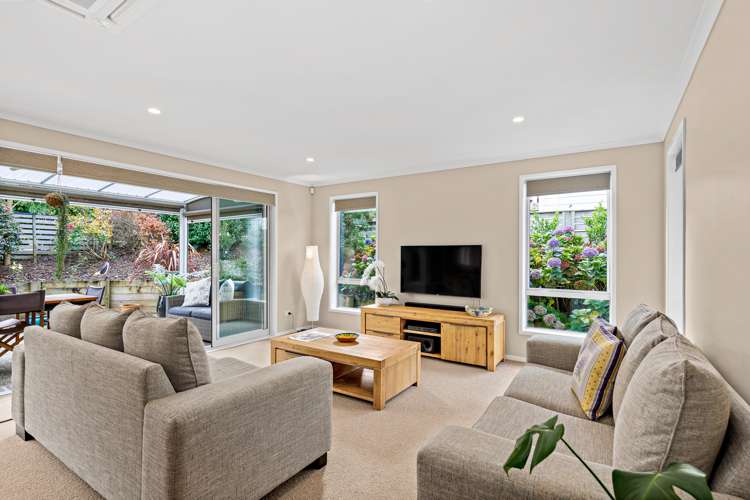 7 Laly Haddon Place Matakana_6