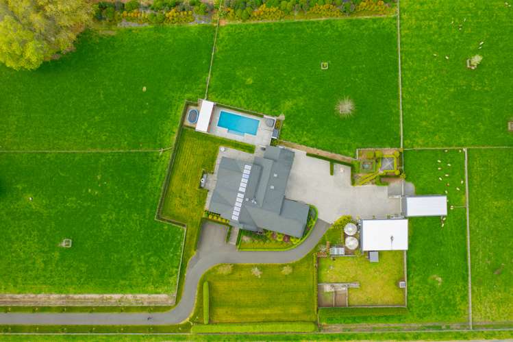 200 Holland Road Puketaha_19