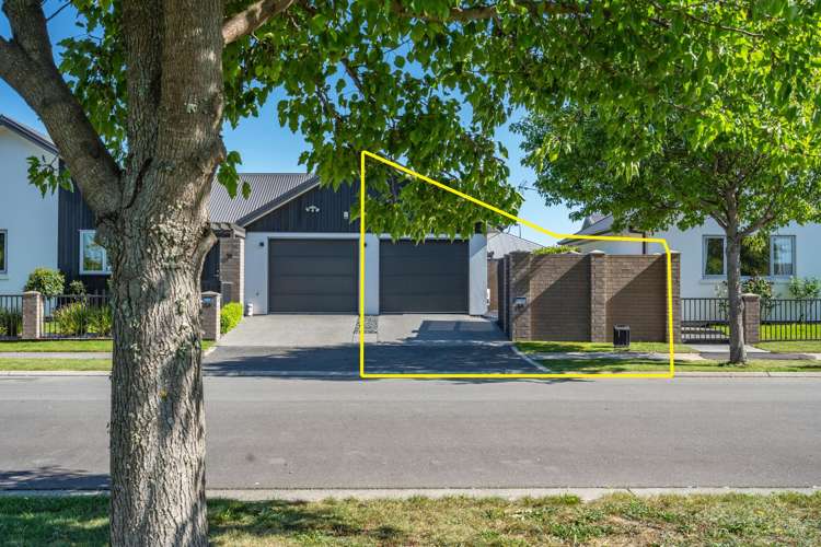 21 Farnborough Way Rolleston_18