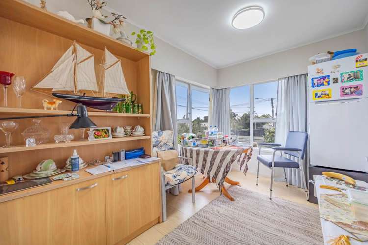 1/27 Nile Road Milford_12