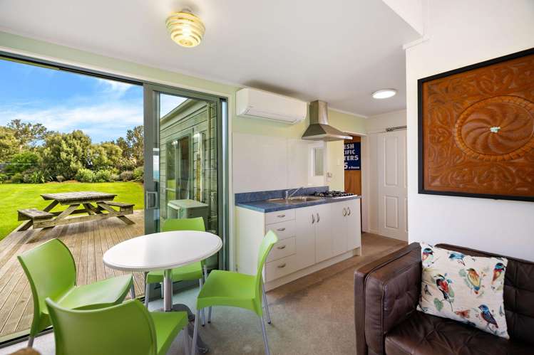 232 Colac Foreshore Road Colac Bay_8