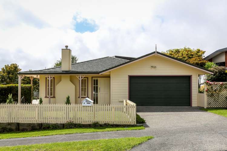 8 Maple Crescent Whalers Gate_0