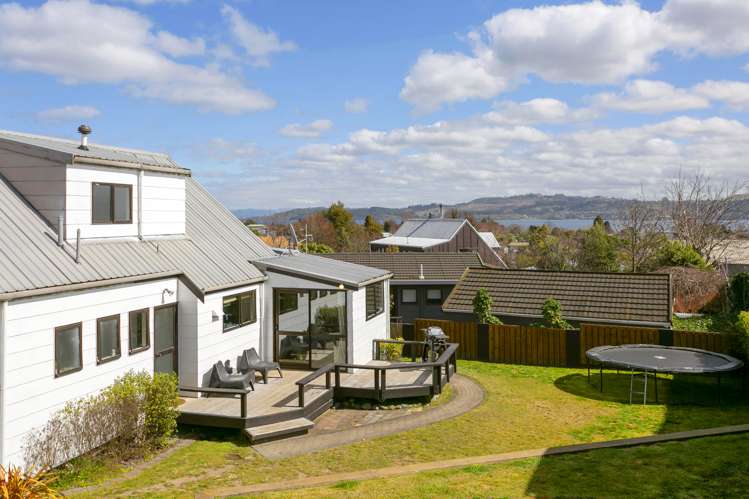 12 Holland Grove Richmond Heights_12