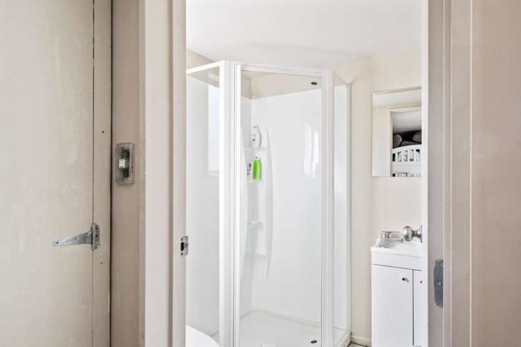 9 Balmoral Street Waiau_13