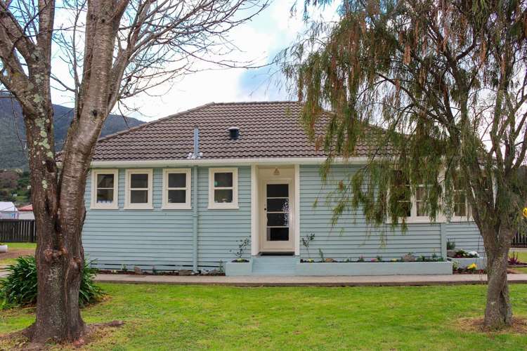 57 Devon Street Picton_13