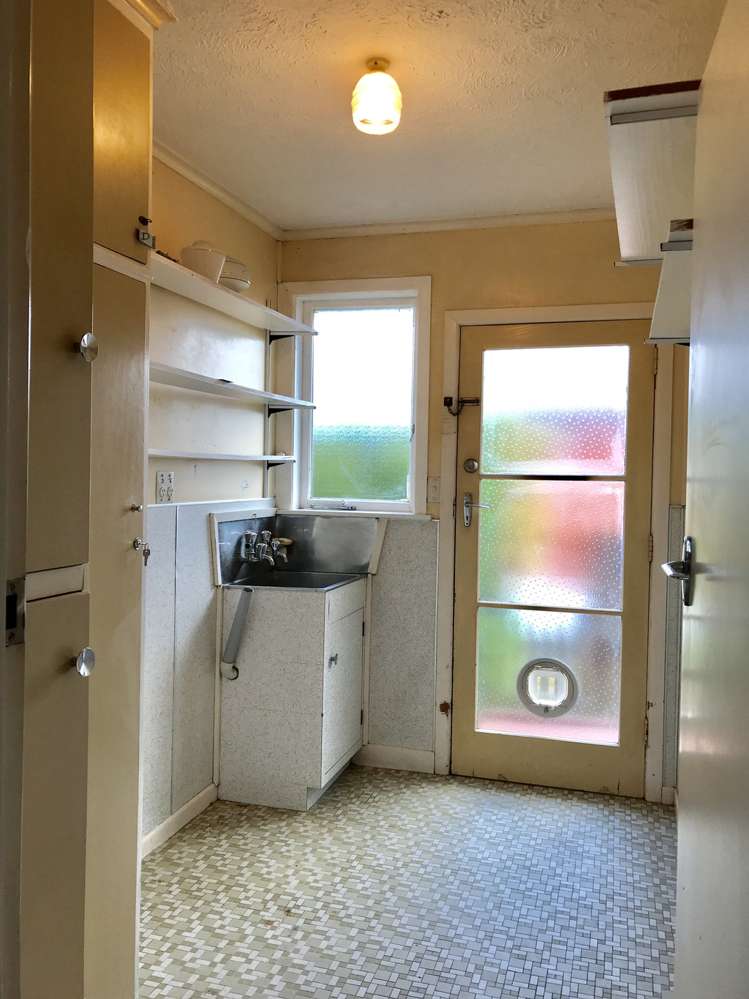 42 Archibald Road Kelston_9