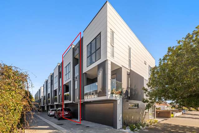 Mortgagee Sale – 2 x Near new townhouses