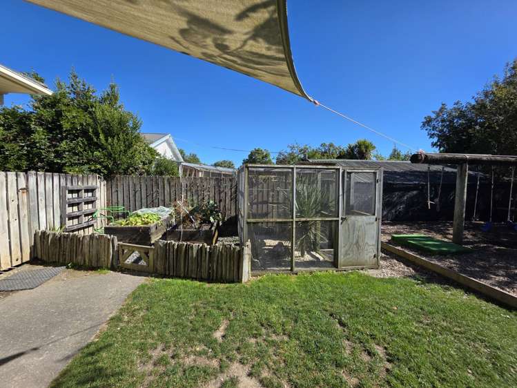 36 Victoria Street Carterton_14