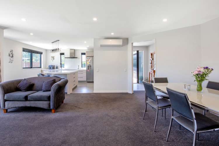 7 Quantock Place Burwood_15