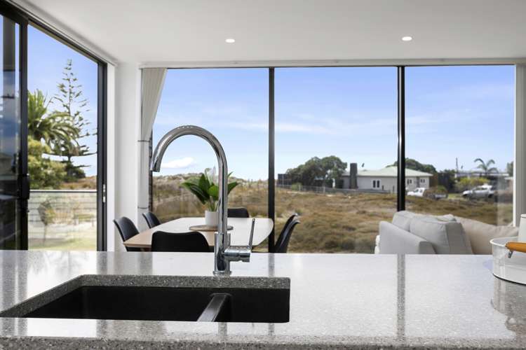 3 Karewa Parade Papamoa_10