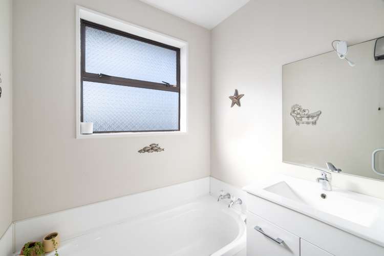 10 Glenbyre Place Bromley_12