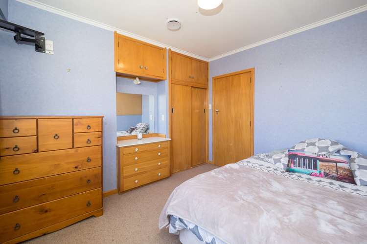 9 Queens Drive Allenton_13