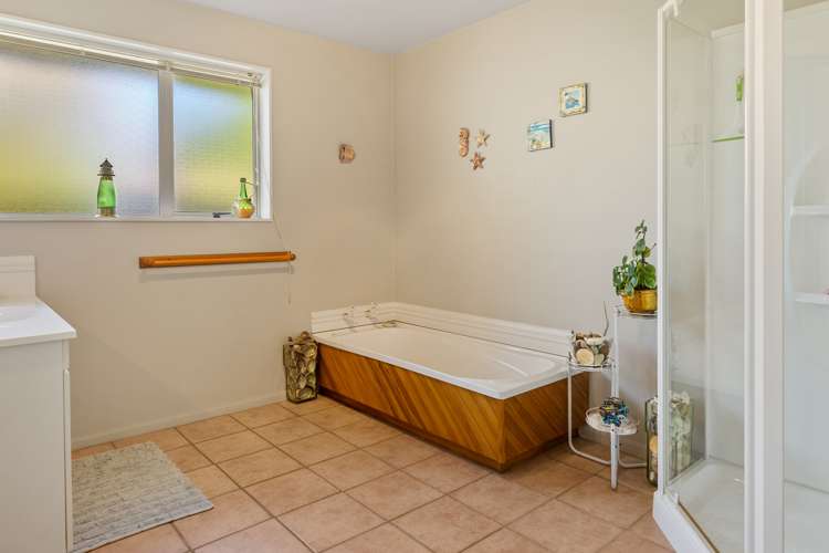 24 Malthouse Crescent Brightwater_21